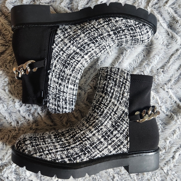 *LIKE NEW* Nine West Talles Lug Sole Bootie Size 8.5 - Picture 1 of 5